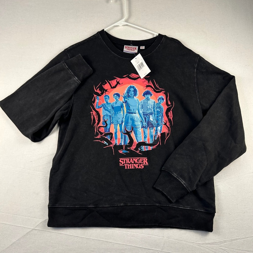 Stranger Things Netflix Graphic Sweatshirt Black Washed Crewneck L NEST03OGLCF